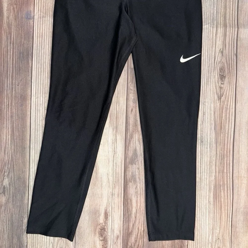 Nike Dri Fit Women's Capri Leggings Black Size Small